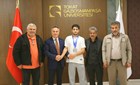 DÜNYA İKİNCİSİ MİLLİ GÜREŞÇİ BEKİR KESER’DEN REKTÖRÜMÜZ PROF. DR. FATİH YILMAZ’A ZİYARET